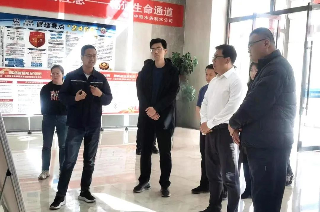 銀川市西夏區委副書記、區長王川調研銀川中鐵水務制水公司